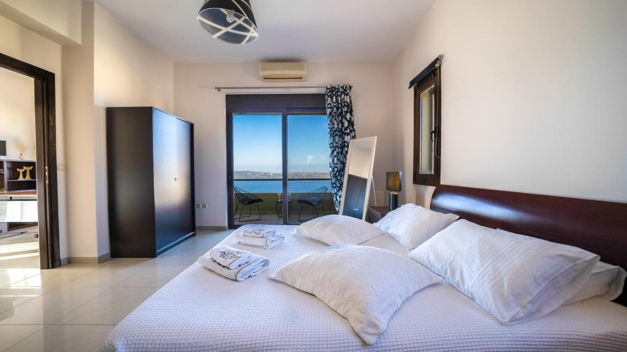 Villa Majestic Crete Heated Pool And Sauna Megála Horáfia Kültér fotó